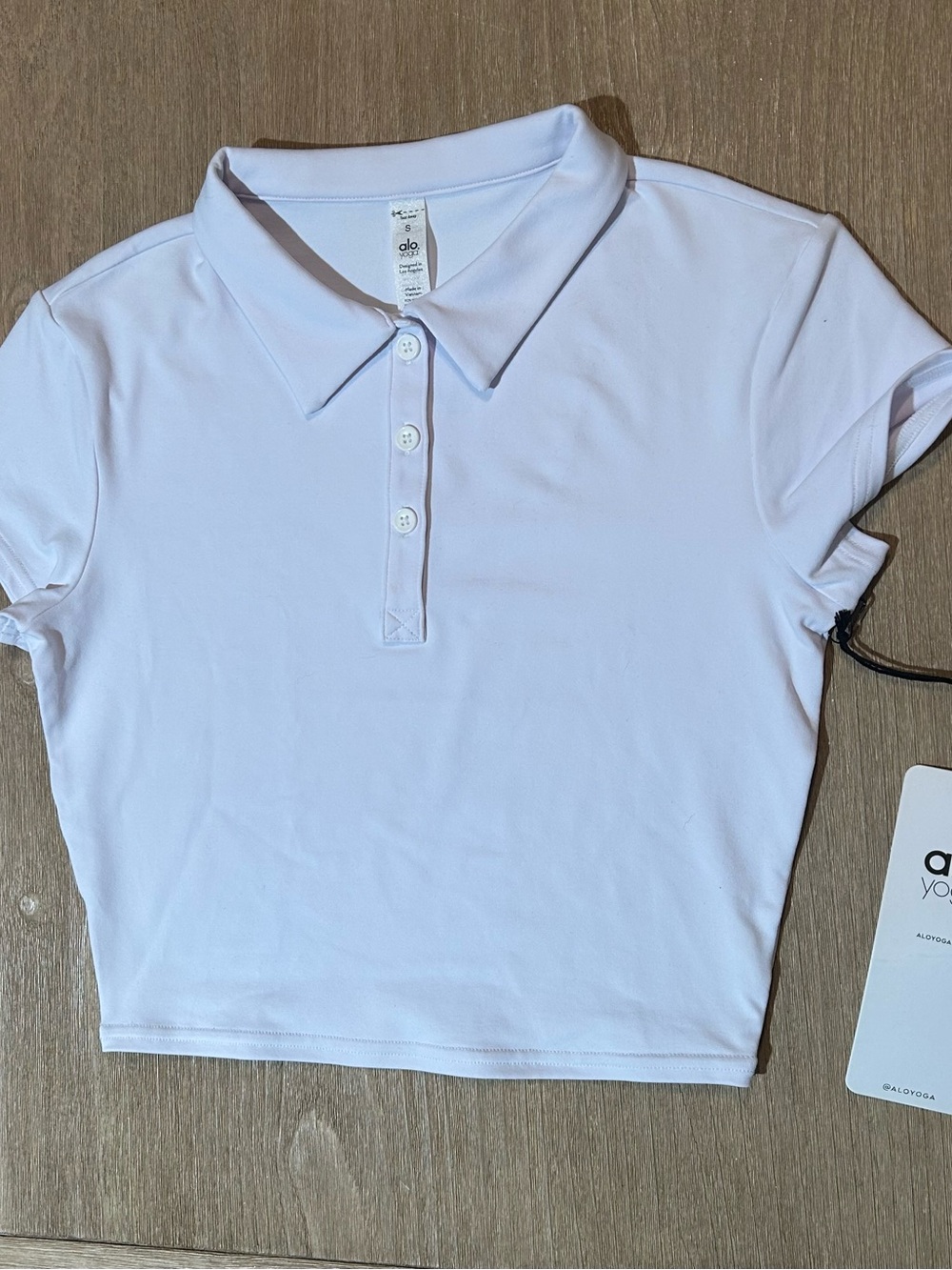ALO Yoga Choice Polo White Cropped Top Size Small NWT
